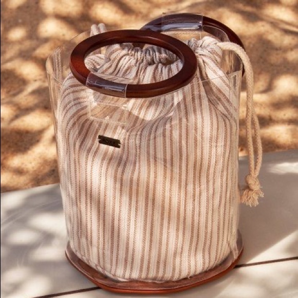 NEW Roxy Love Me Better Bucket Bag - Picture 2 of 13